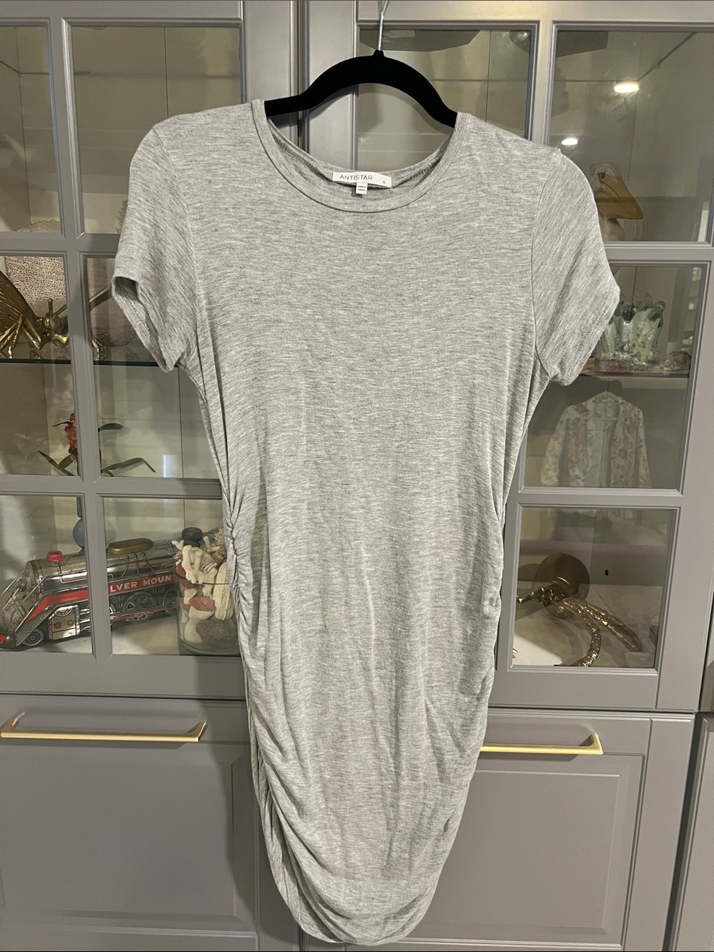 Angie Heather Gray Ruched Short Sleeve Midi Dress